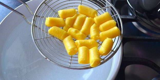 ньокки-суфле под грибным соусом бешамель