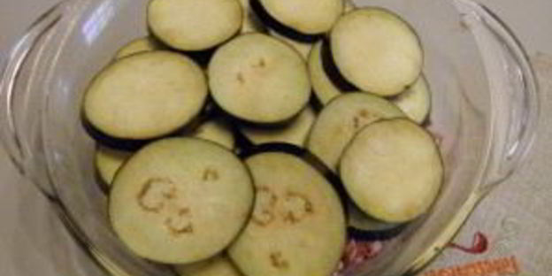 баклажаны с фаршем и картошкой