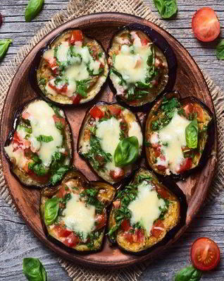 Баклажаны с помидорами и сыром в мультиварке