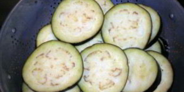 баклажаны с сыром и чесноком