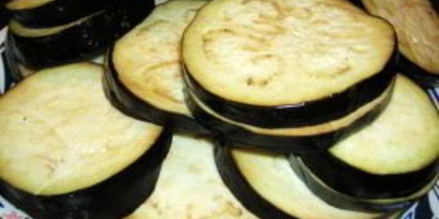 баклажаны с сыром и чесноком