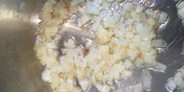 баклажаны в томатном соусе с изюмом