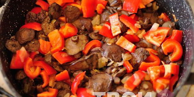 фаршированные кабачки в духовке