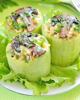 Кабачки, фаршированные булгуром и грибами