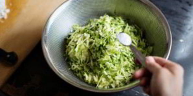 кабачки под соусом бешамель