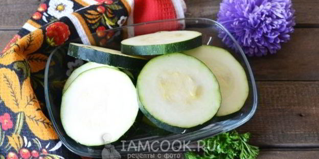 кабачки в панировке