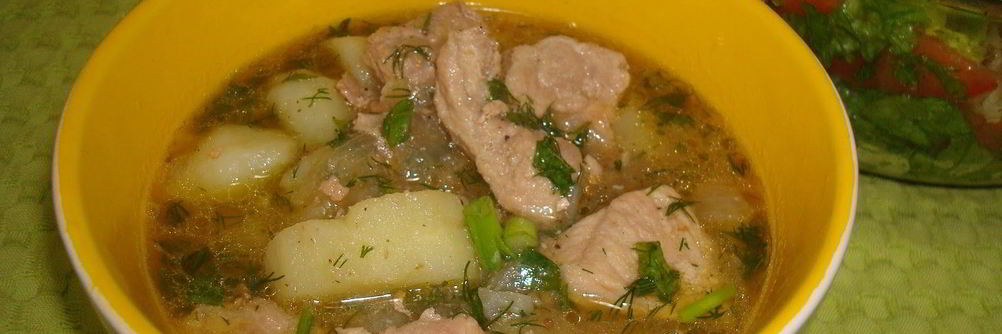 Картофель, тушенный со свининой