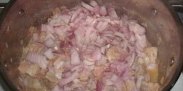 картофель, тушенный со свининой