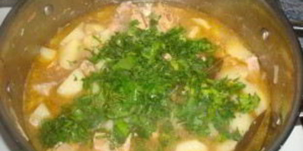 картофель, тушенный со свининой