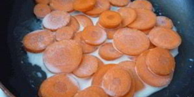 морковь, тушенная в сметане