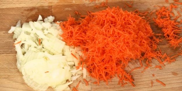 сытные биточки из чечевицы