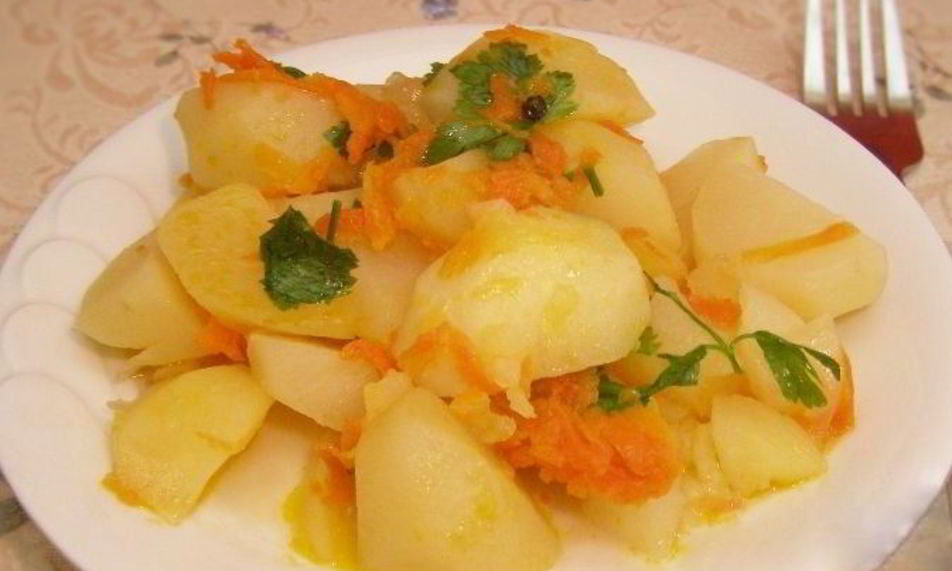 Рецепт тушеной картошки с морковью