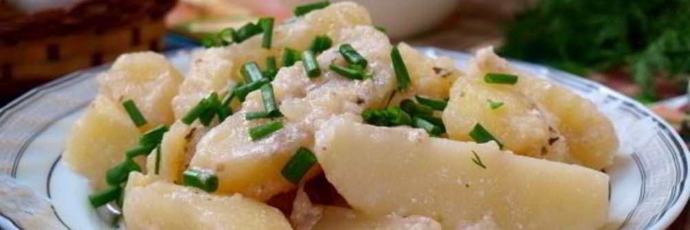 Тушеная картошка в сметане