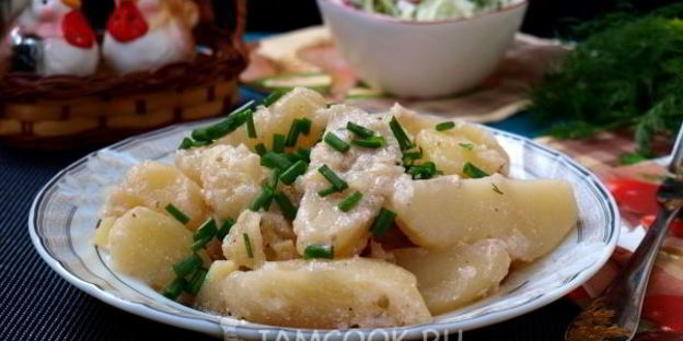 тушеная картошка в сметане