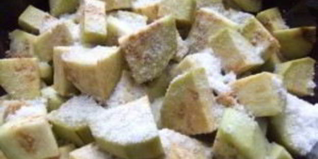 тушеные баклажаны в сметане