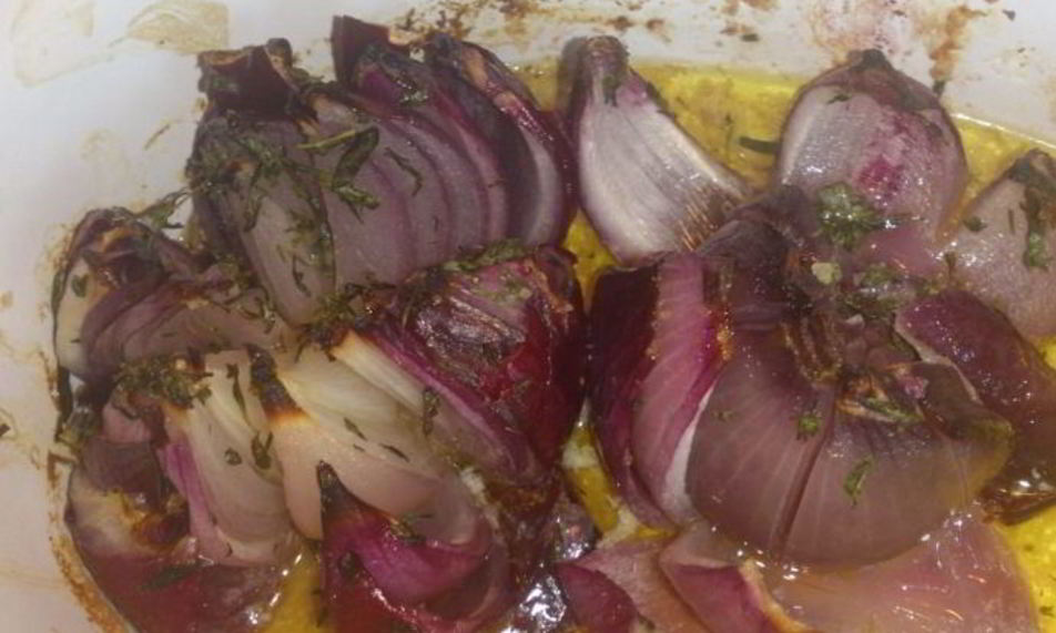 Рецепт запеченного ароматного красного лука