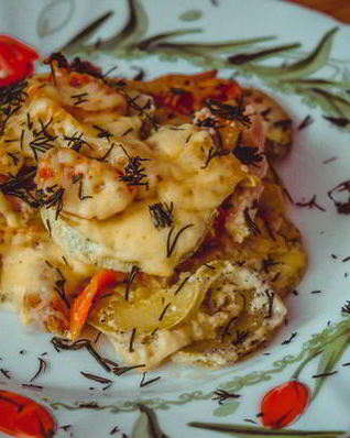 Запеченный кабачок с чесноком