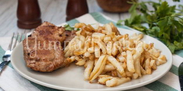 жареный корень сельдерея