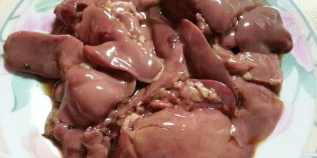 куриная печень под шапкой