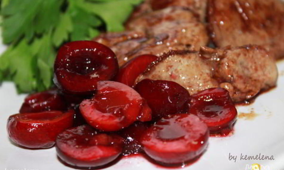 Рецепт куриной печени с маринованной черешней