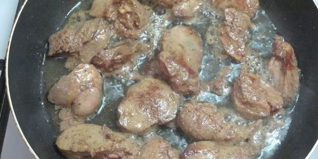 куриная печень со сливочно-горчичным соусом