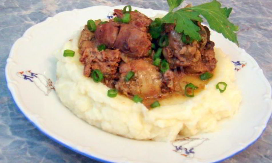 Рецепт куриной печени в мультиварке с луком и травами