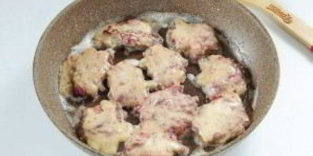 куриная печень в сметанно-чесночном кляре