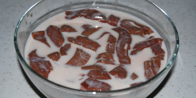 печень говяжья тушеная с грибами