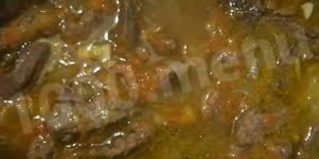 печень говяжья тушеная с грибами