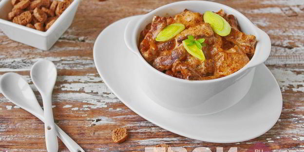 печень говяжья в сметане