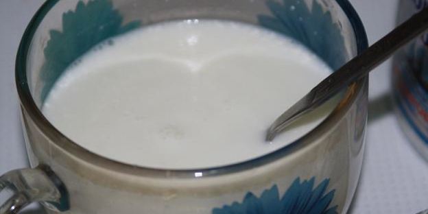 печень куриная в сметанном соусе