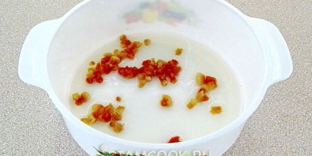 печень куриная в яблочном соусе в микроволновке