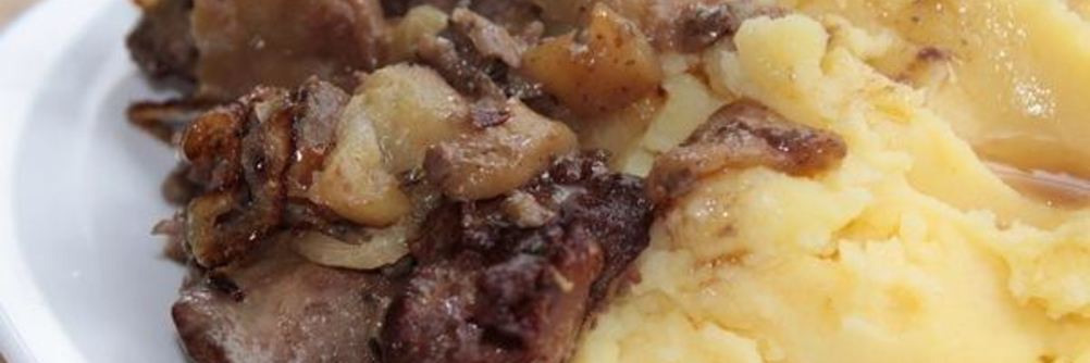 Печень с яблоками