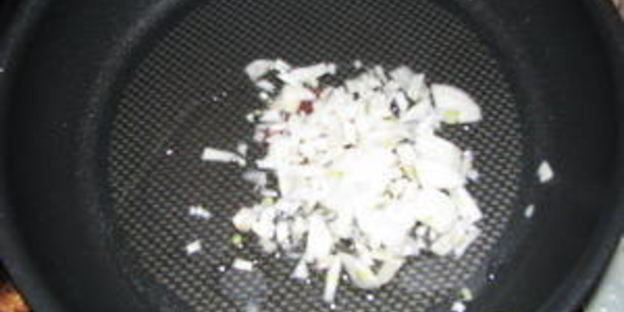 печеночные рулеты, фаршированные шампионами