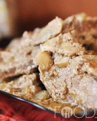 Свиная печень с грибами