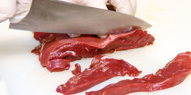 телячья печень со шпинатом