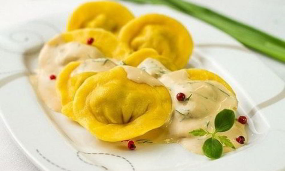 Рецепт домашних пельменей с мясом и сыром