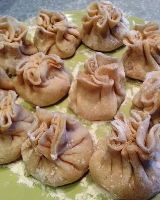 Хинкали из рисовой муки с треской