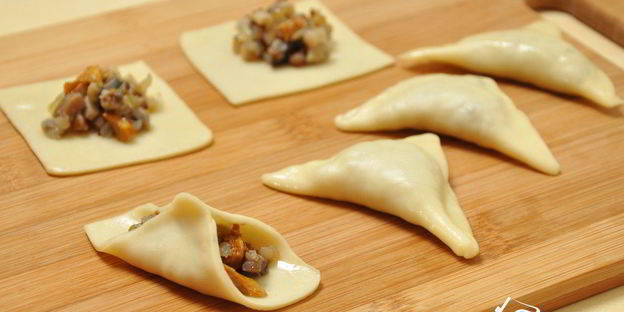 кундюмы — постные пельмени с грибной начинкой
