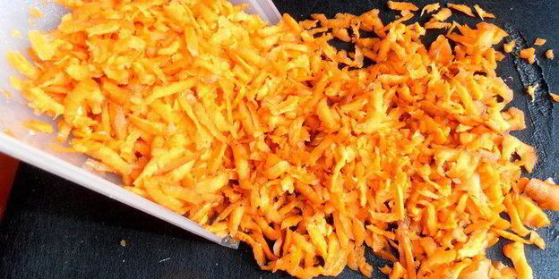 ленивые пельмени на овощной подушке