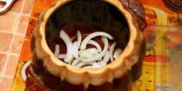 пельмени с грибами в горшочках