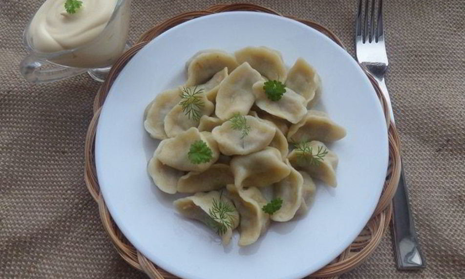 Рецепт пельменей с гусем, гречкой и овощами