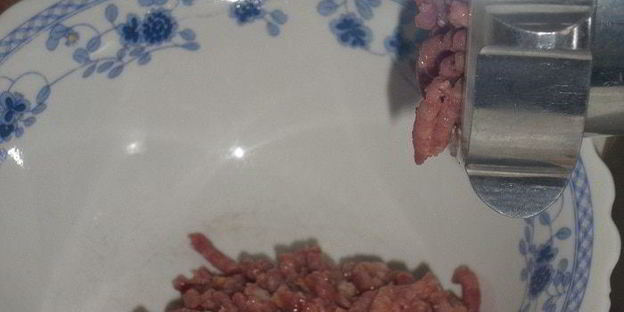 пельмени с гусем, гречкой и овощами