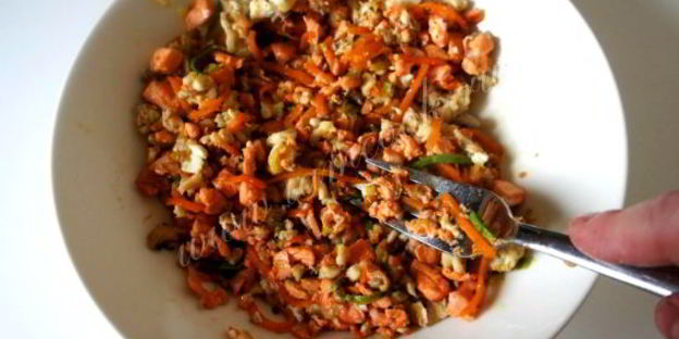 рыбные пельмени с овощами