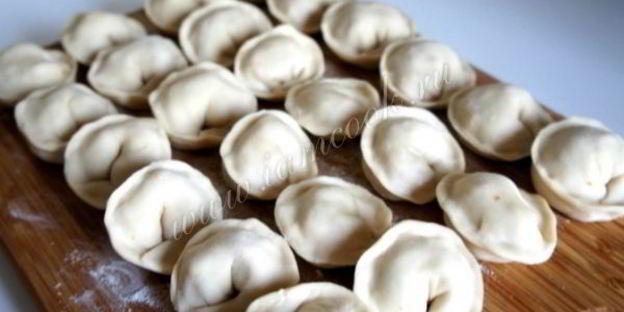 рыбные пельмени с овощами