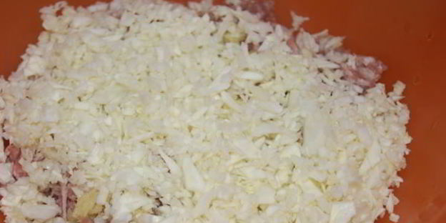 цзяоцзы — китайские пельмени с капустой