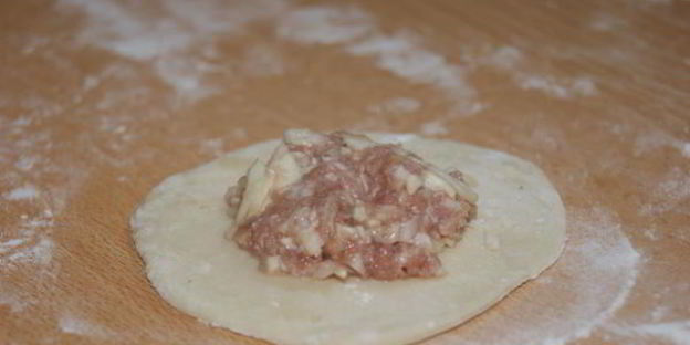 цзяоцзы — китайские пельмени с капустой