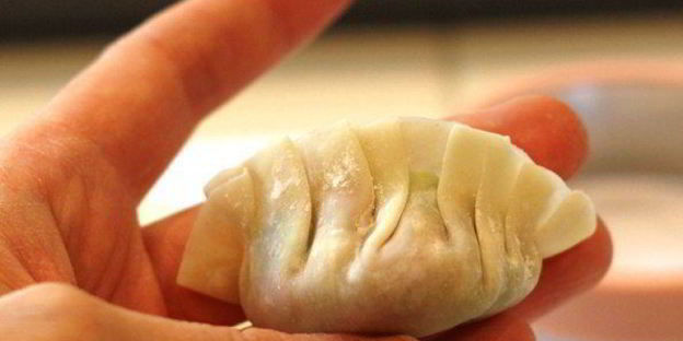 японские жареные пельмени