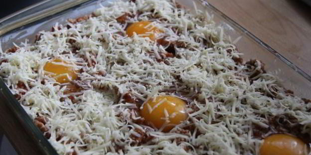 джамбалайя — рис с фаршем и яйцами запеченные