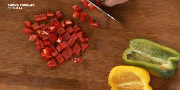 испанская паэлья с курицей и тигровыми креветками